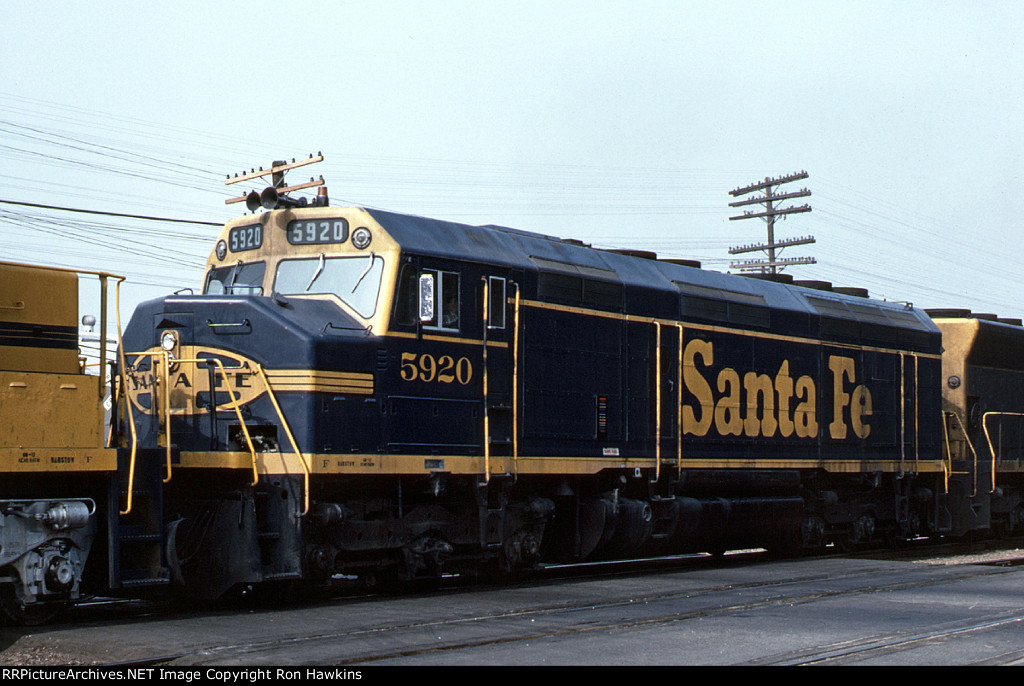 ATSF 5920 (REPOST)